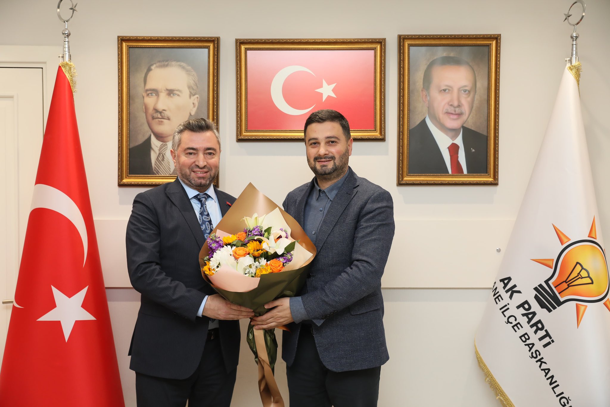 MEVLÜT ÖZTEKİN, AK PARTİ KAĞITHANE İLÇE BAŞKANI ERKAN YILDIRIM’I AĞIRLADI