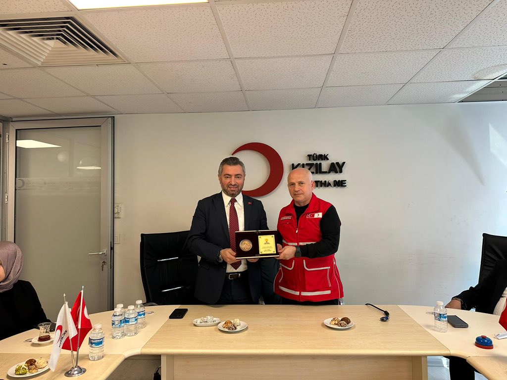 KAĞITHANE KIZILAY ŞUBESİ ZİYARETİ