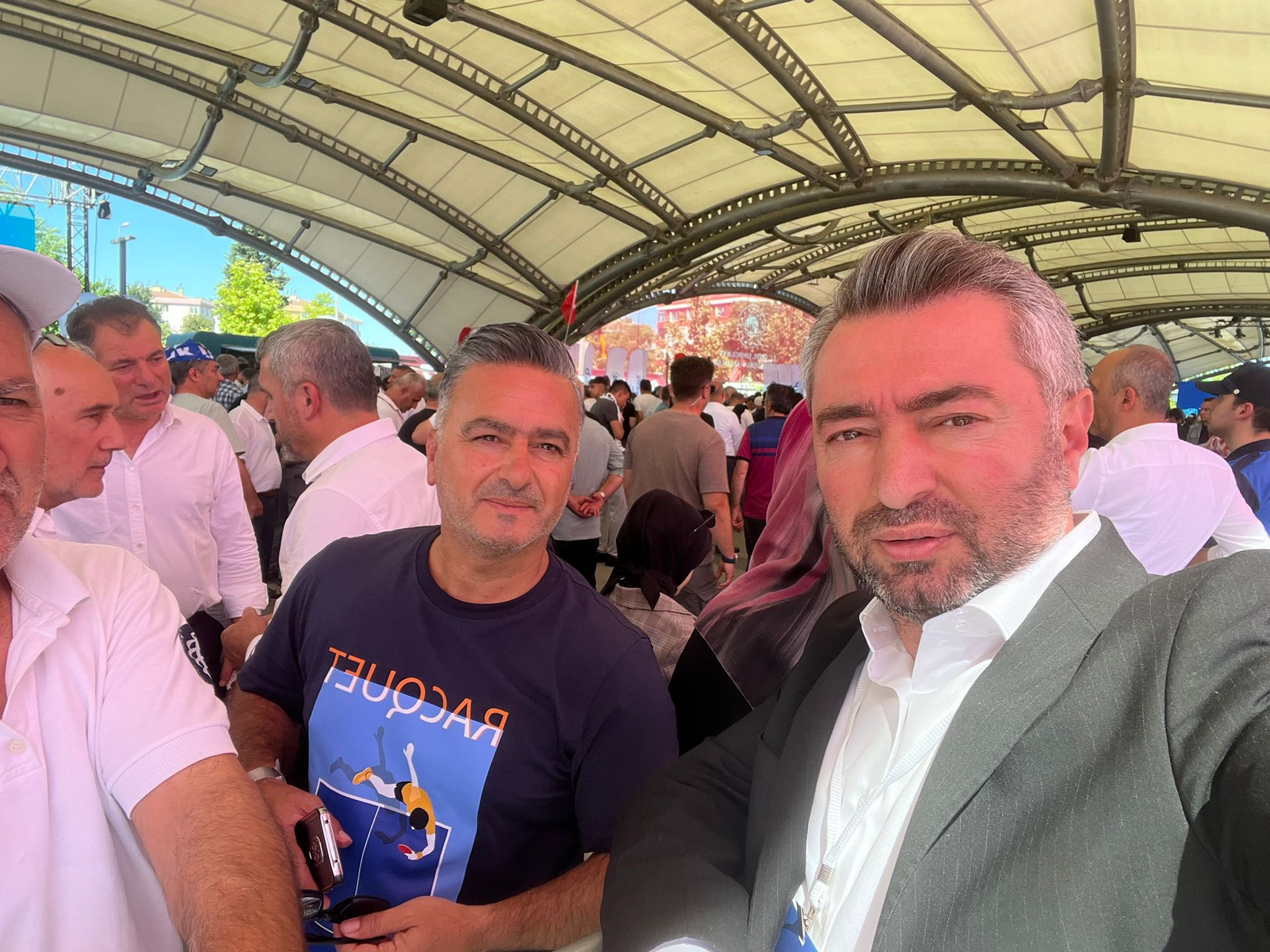 CUMHURBAŞKANIMIZLA GÜNGÖREN’DE TARİHİ BULUŞMA