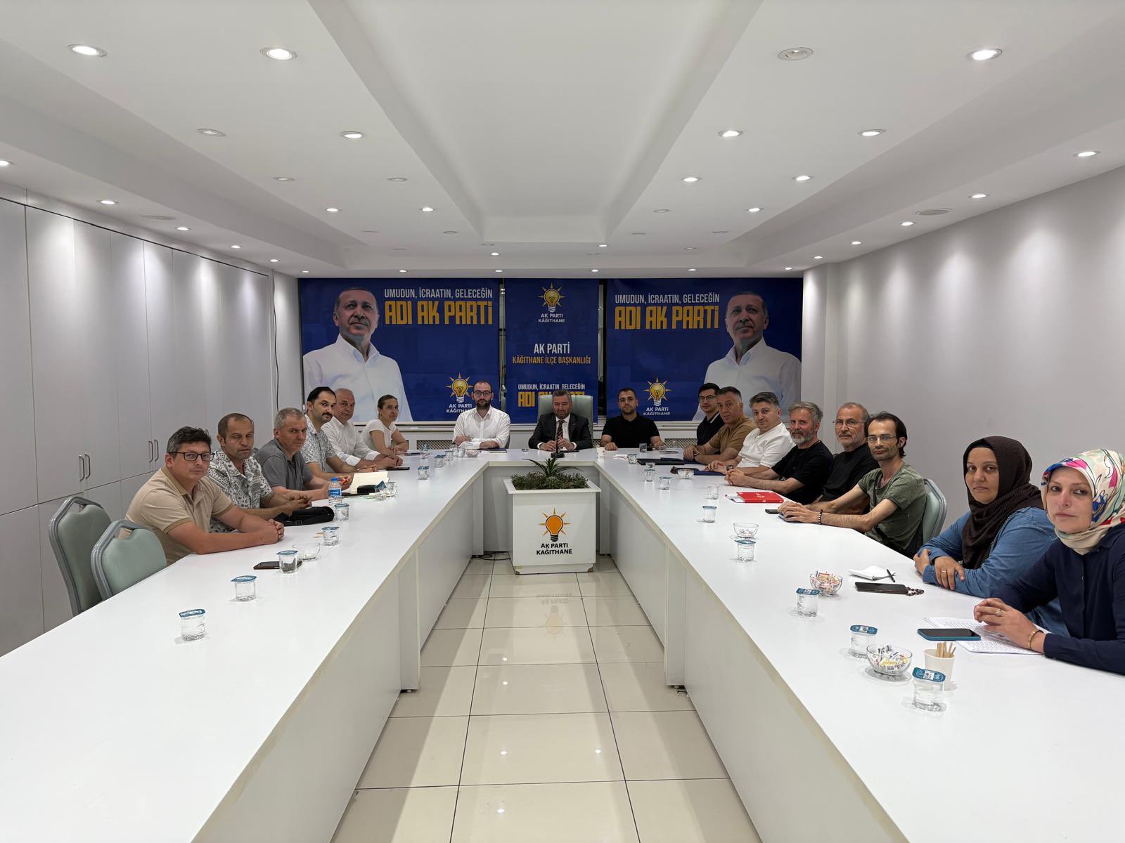 MAHALLE BİRİM TOPLANTISI İLE SEÇİM ÇALIŞMALARINA GÜÇLÜ BAŞLANGIÇ